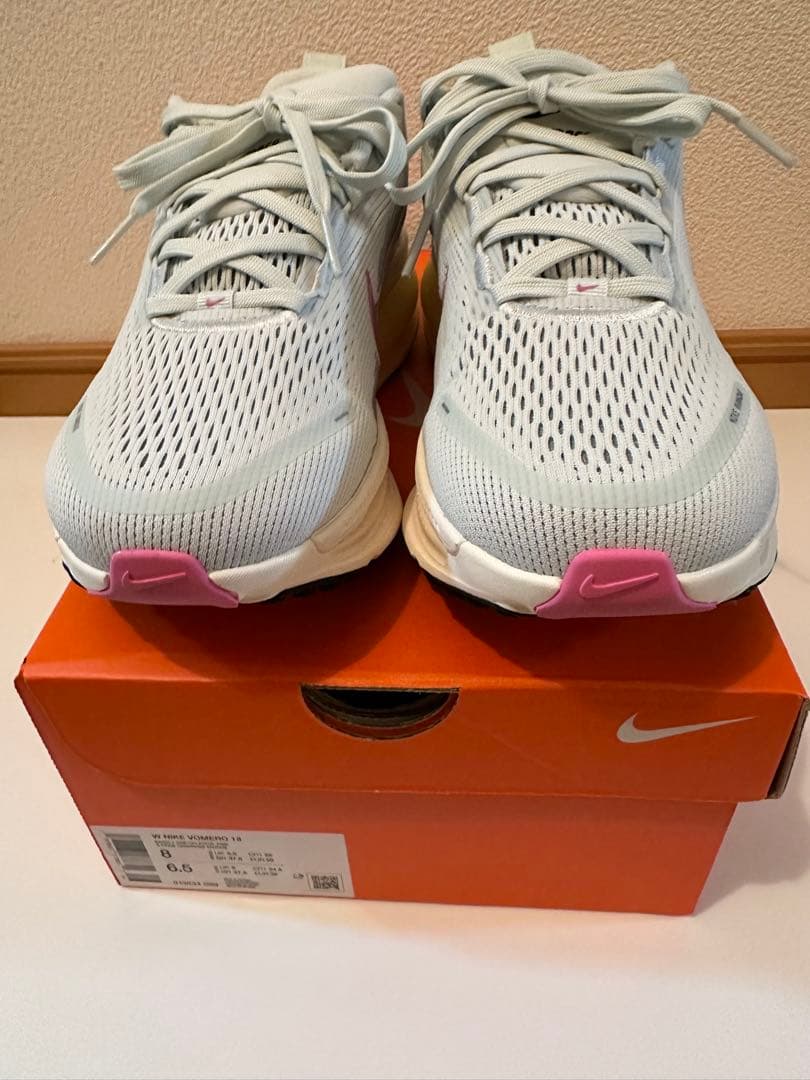 ナイキ ボメロ 18 ウィメンズ ロード ランニングシューズ グレー/ピンク