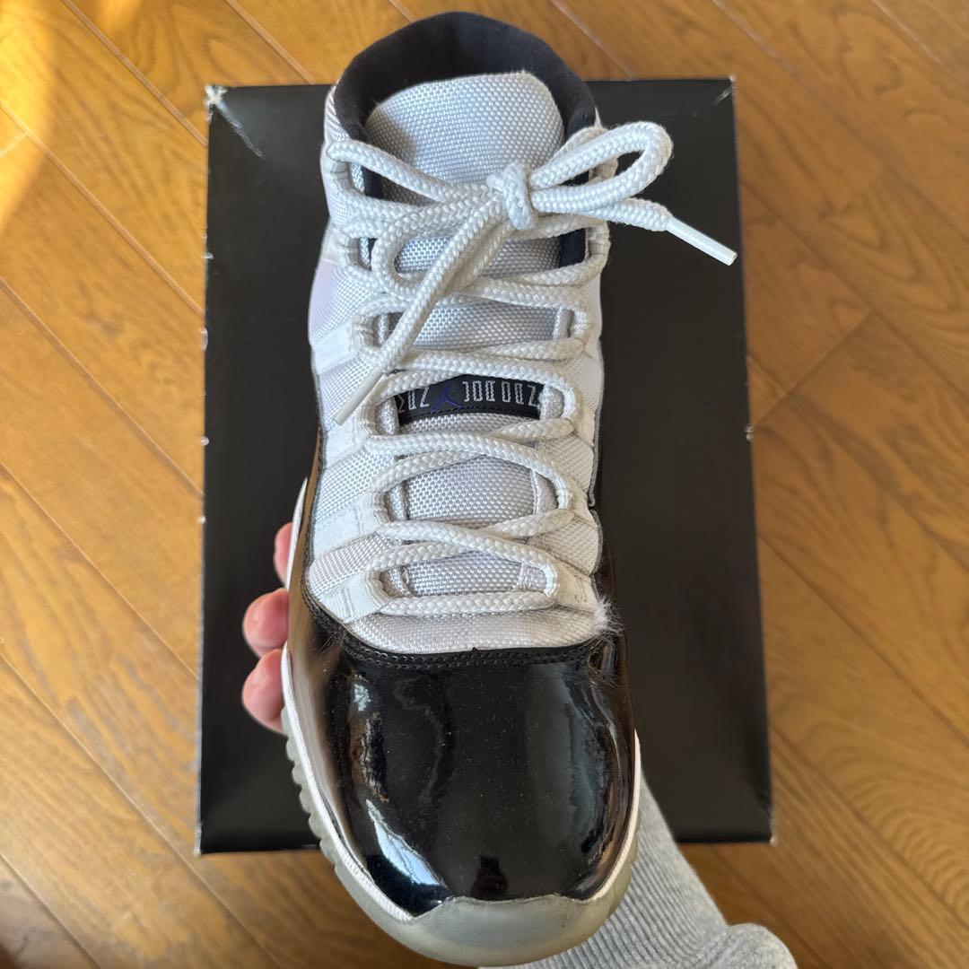 Air Jordan 11 ホワイト/ブラック