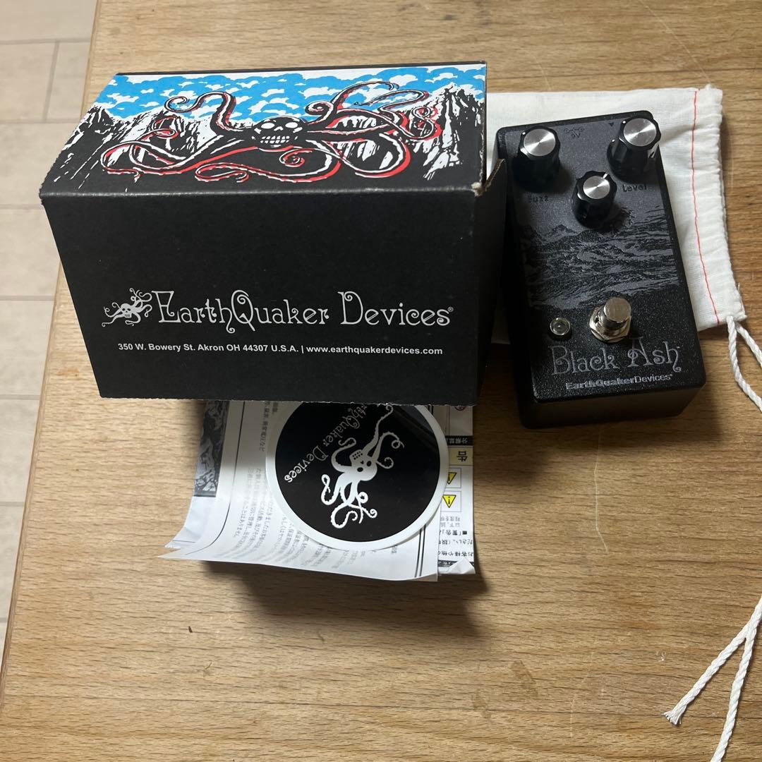EarthQuaker Devices Black Ash ギターエフェクター