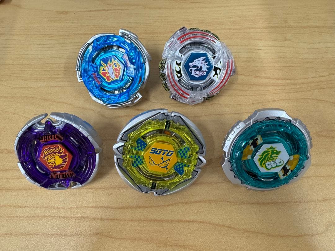 【ベイブレードバースト復刻】メタルファイトベイブレード アニメ10周年記念セット