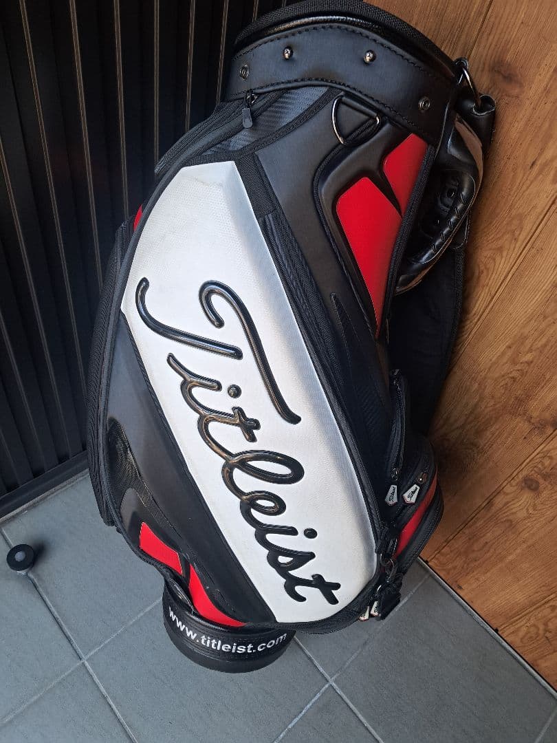 ド迫力　日本未発売　タイトリスト　USA限定　キャディバッグ　三点式