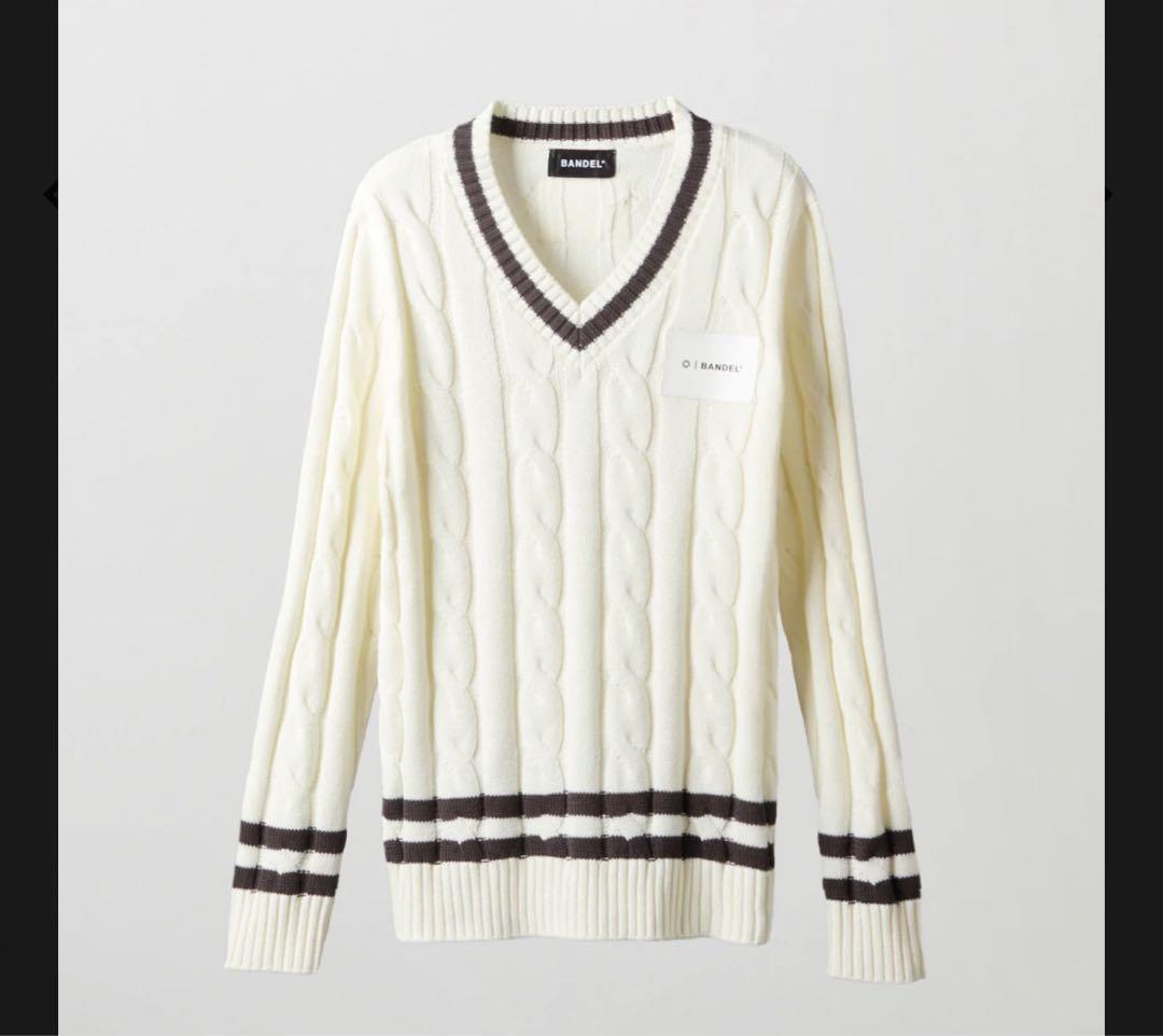 バンデル　アイボリー ケーブルニットセーター