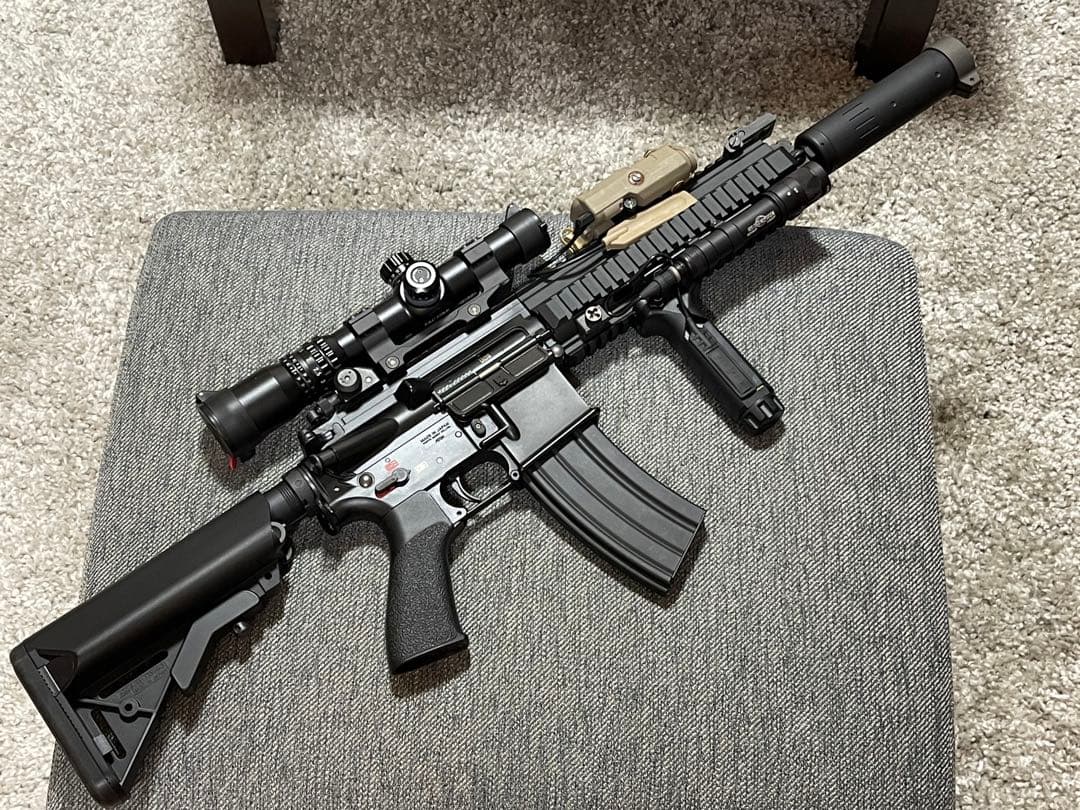 【超美品】 東京マルイ DEVGRUカスタム HK416D 実物surefire