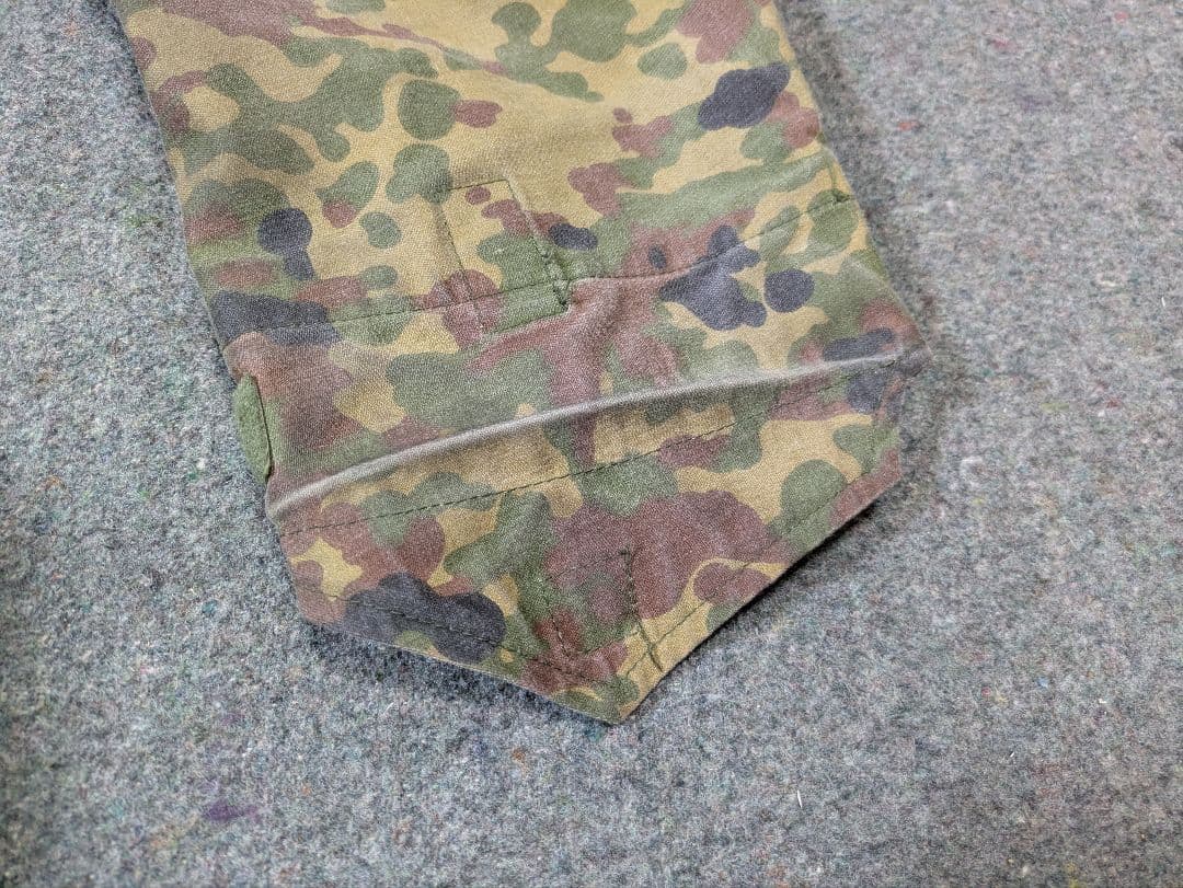 陸上自衛隊　2型迷彩（秋冬茶系）M65フィールドジャケット　戦闘外被　中古　M