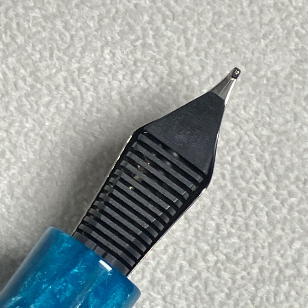 Leonardo フローレ エメラルドブルー M 中字