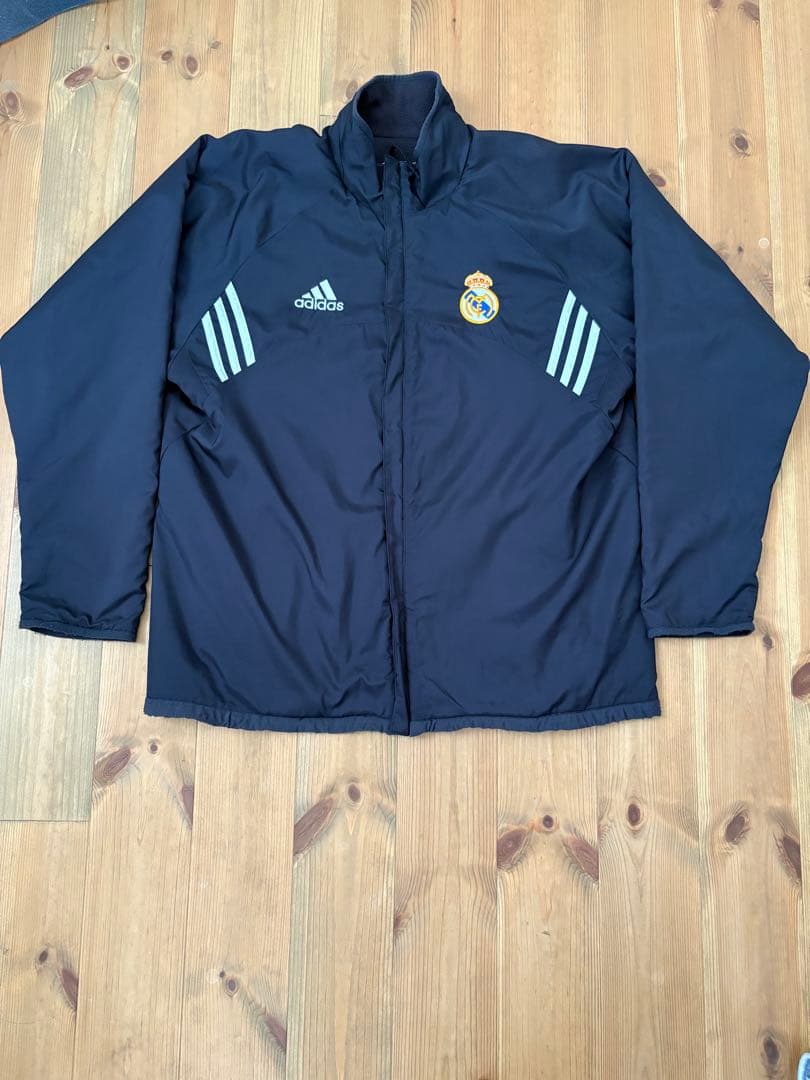 レアル・マドリード ウィンドブレーカー 黒　リバーシブル