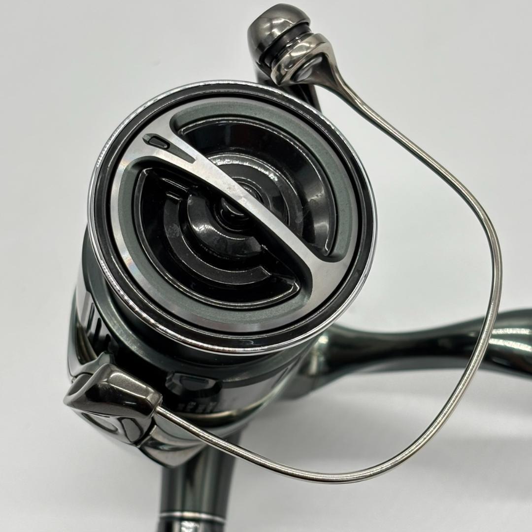 【未使用近い】SHIMANO STELLA 22ステラ C3000SDHHG