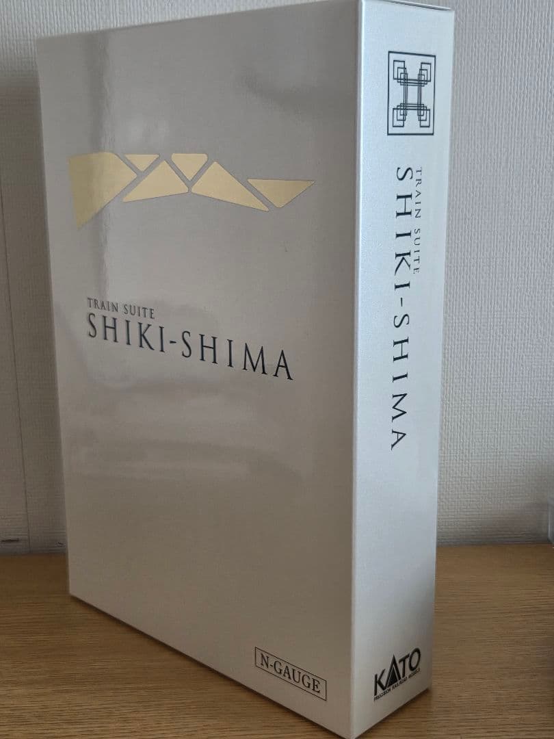 KATO 10-1447 TRAN SUITE 四季島　豪華寝台列車①