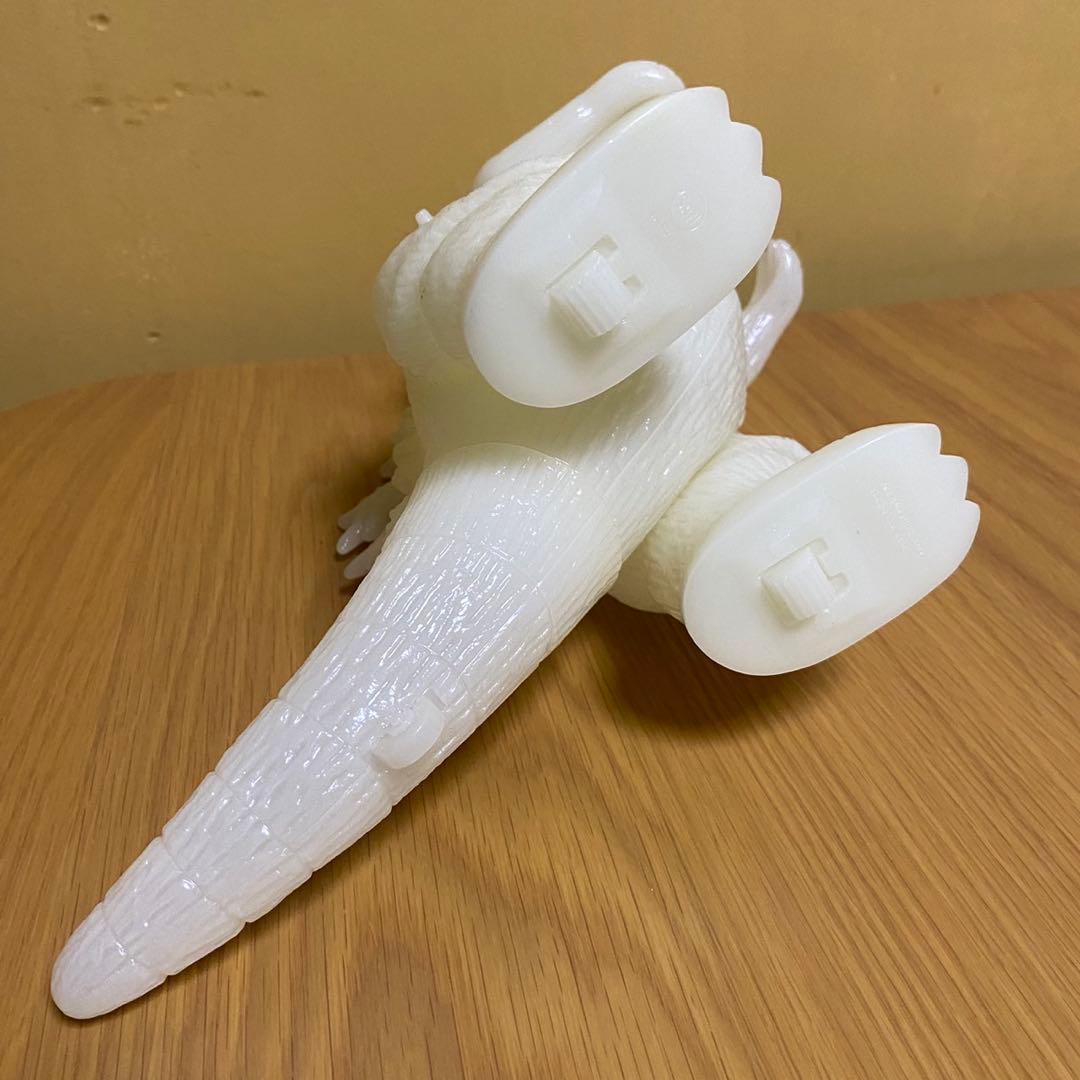 マルサン b/o スタイル ゴジラ 蓄光成型 未塗装ソフビ 5443