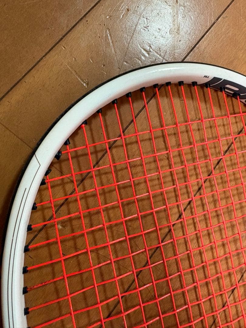 Babolat ピュアストライクVSツアー　2本セット おまけガット付き
