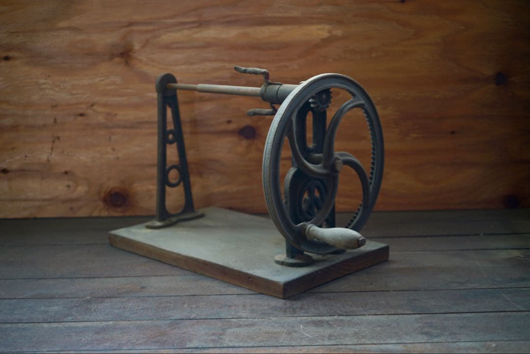 稀少/アンティーク/当時物/蔵出し/古道具/鉄製/木製/糸巻き機/糸巻き/歯車/