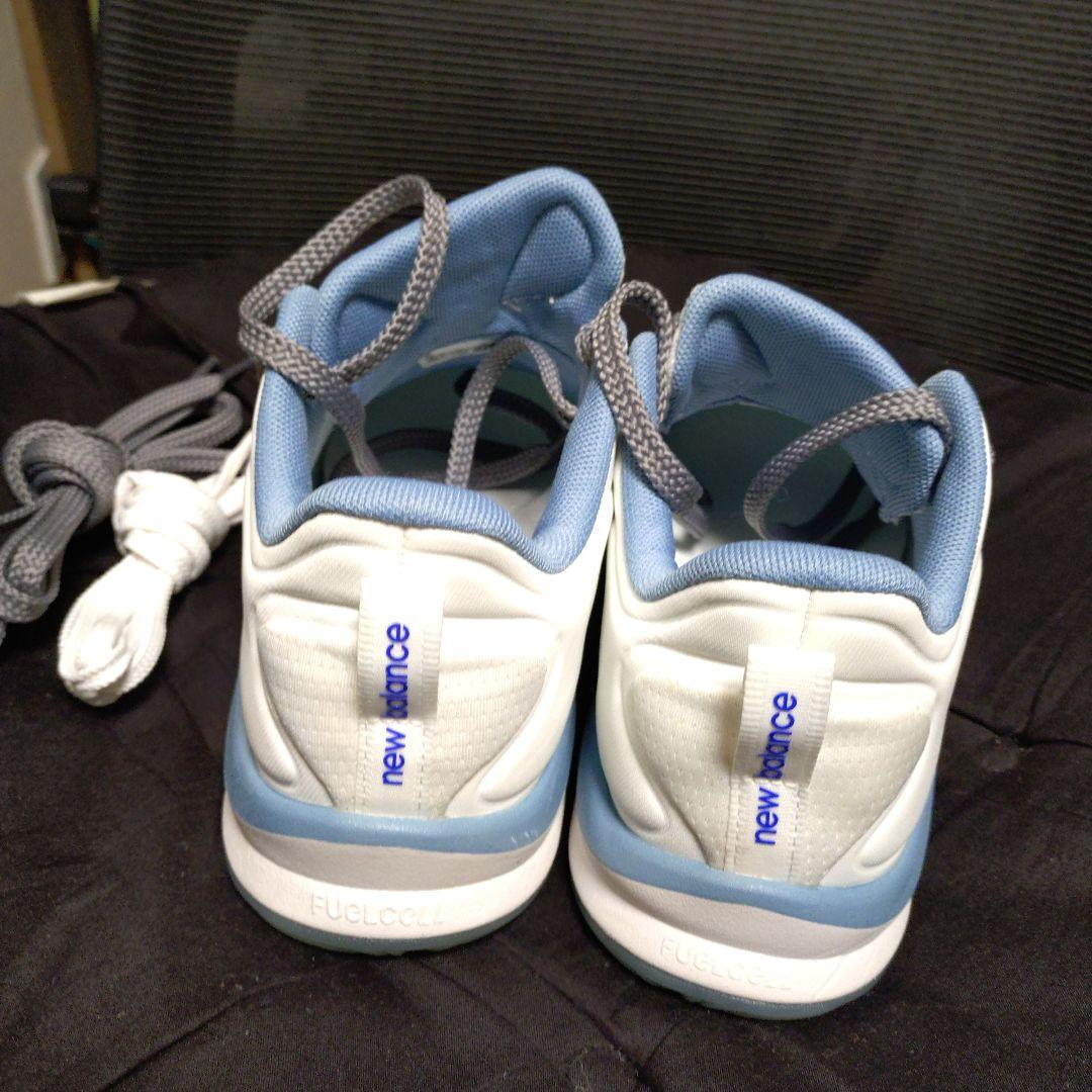 【27cm】New Balance バレーボールシューズ ※箱無し、グレーの紐付