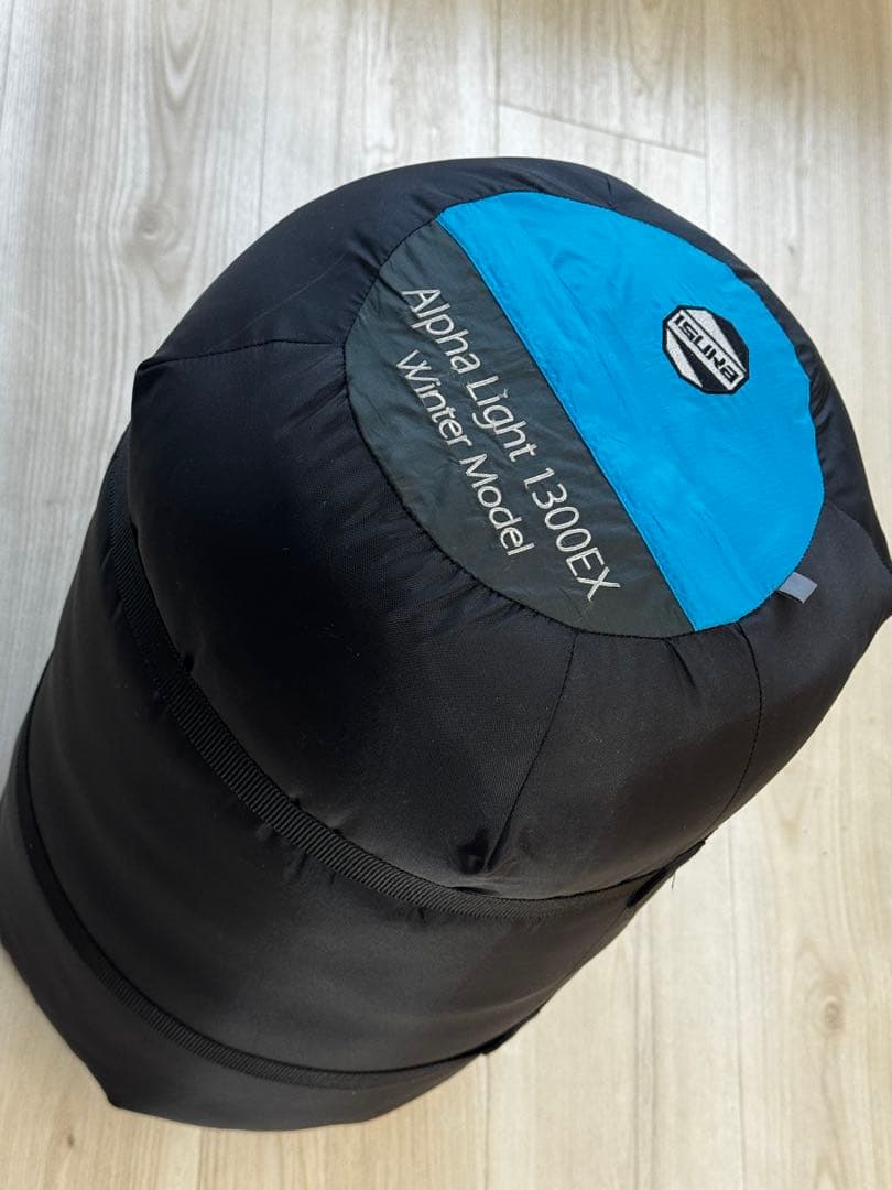 ISUKAアルファライト 1300EX シュラフ 寝袋 ブルー ウィン