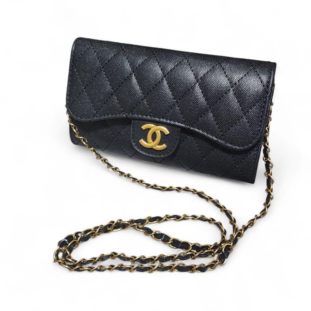 CHANEL　ウォレットチェーン　キルティング　長財布　ノベルティ