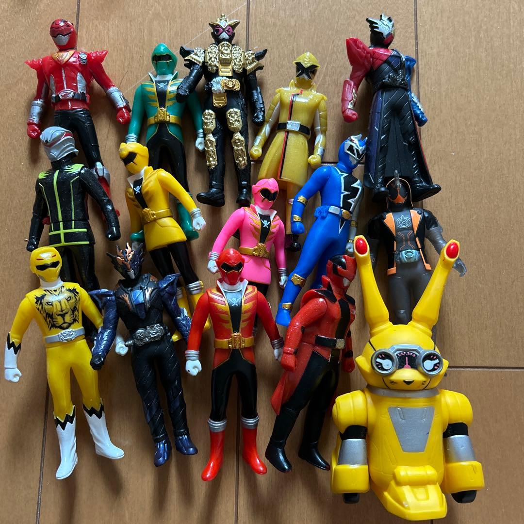 スーパー戦隊、仮面ライダー　ソフビ人形