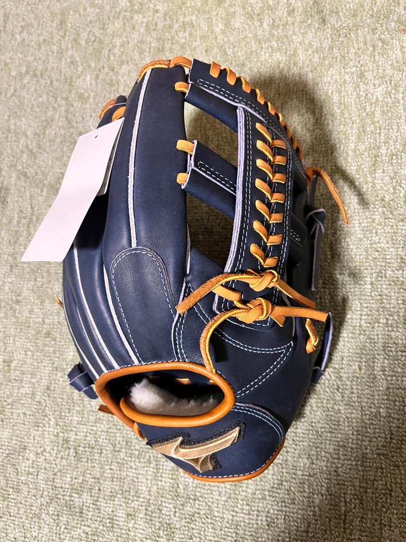 【美品・未使用】（サイン入り/糸原選手）野球グローブ ミズノ グローバルエリート