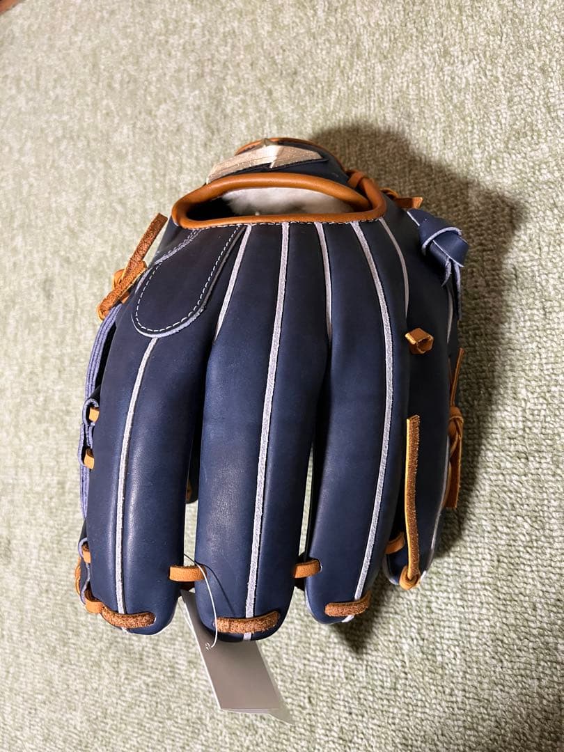 【美品・未使用】（サイン入り/糸原選手）野球グローブ ミズノ グローバルエリート