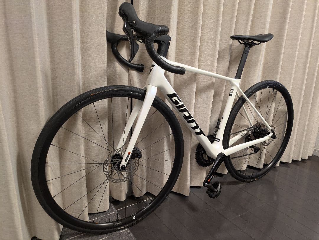 ジャイアント GIANT TCR Advanced 2 KOM 2025モデル