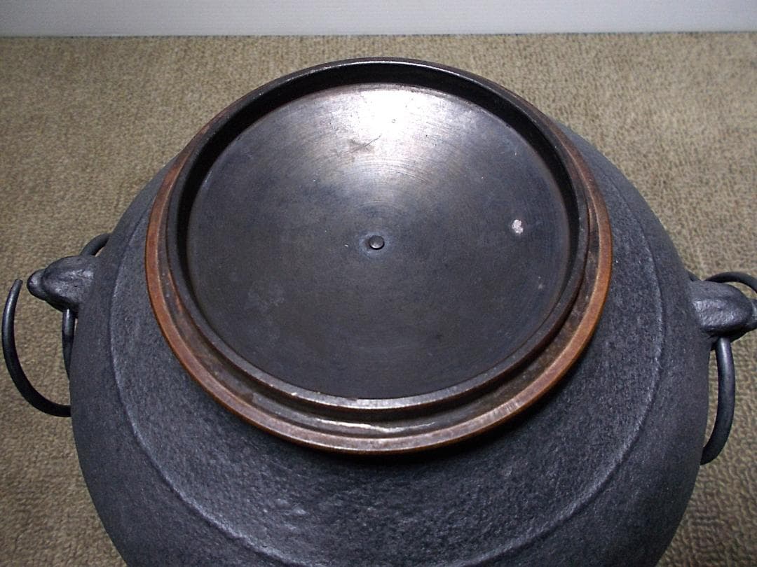 茶道具 風炉釜セット 茶釜 釜環 未使用五徳 重厚唐銅面取風炉 送料込み