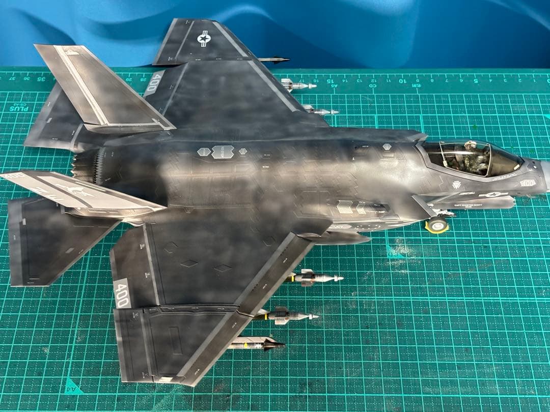 戦闘機　プラモデル完成品　タミヤ　1/48 F-35C ライトニングII