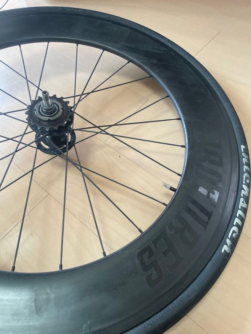 BROTURES SHRED88カーボンリアホイールリーダーバイク