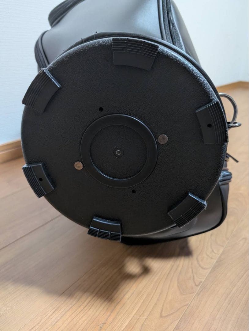 LoudMouth キャディバッグ ブラック/ホワイト 9型