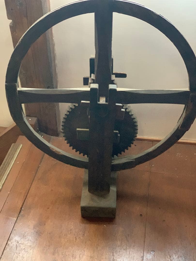 糸車、紡ぎ車、骨董品　蔵出し品