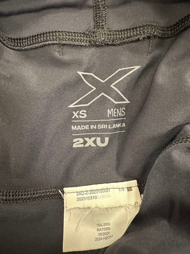 【ぐんぐん】2XU ハーフタイツ XS ダークグレー　リアクト　メンズ