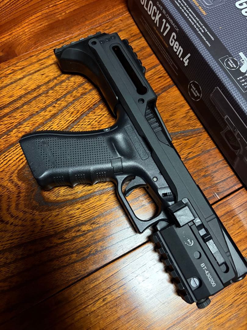 東京マルイ　グロック17 Gen4 カービンキット