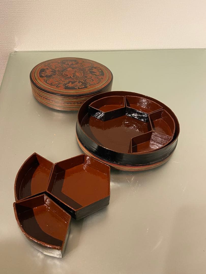 ビルマ（ミャンマー）1970年代 漆芸 重箱 手描き装飾文様 円形蓋物