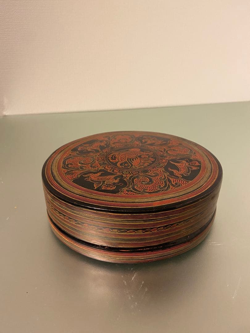 ビルマ（ミャンマー）1970年代 漆芸 重箱 手描き装飾文様 円形蓋物