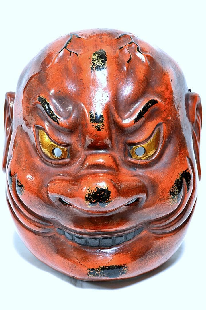 大金剛面 赤色と黒色の工芸品