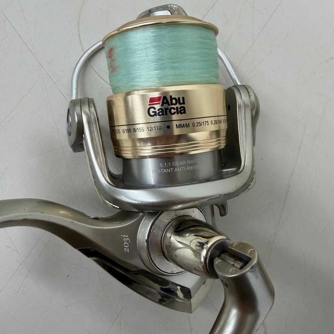 スピニングリール まとめ売り　釣り具　8個セット