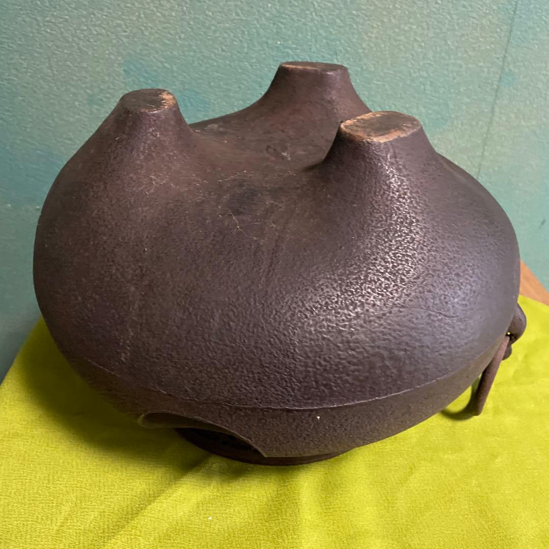 鉄製茶釜 網目模様 丸型フタ付き 長期保管品