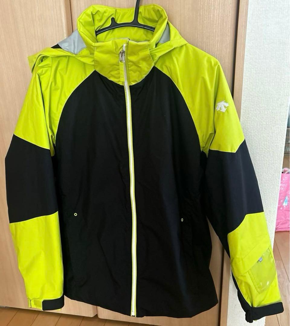 DESCENTE 子ども用スノーボードウェア 上下セット 黒蛍光イエロー 160