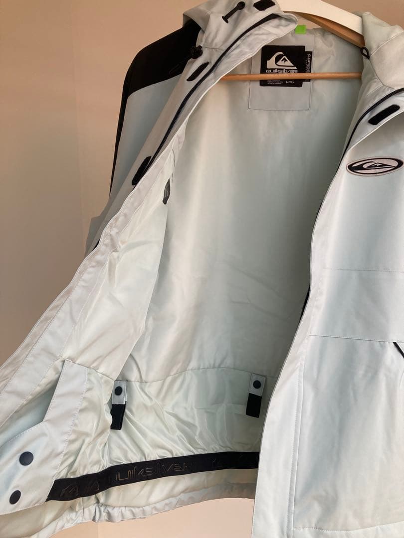 QUICKSILVER スノーボードジャケットS 新品未使用　防水透湿20K