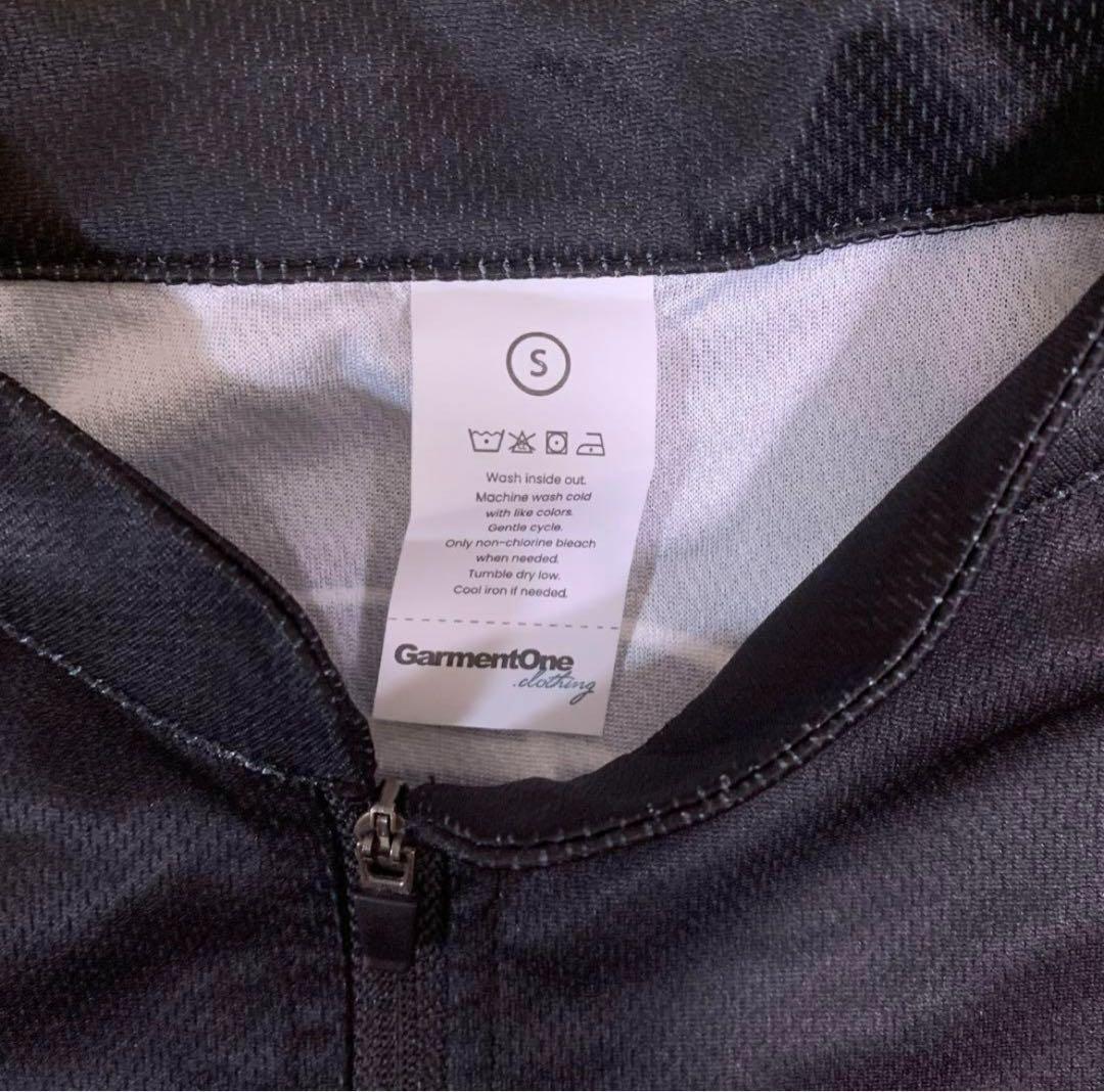 ストーム ボウリングウェア ブラックパープル　Mサイズ【美品】