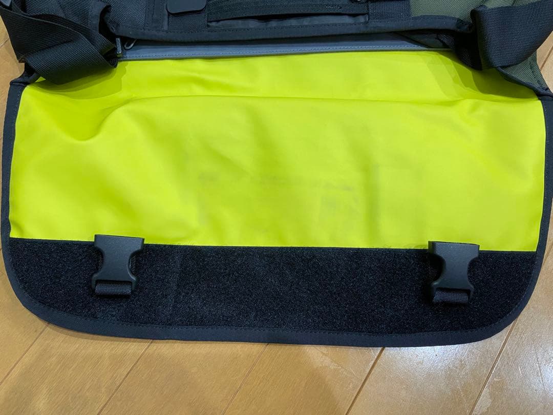 【連休特価】 TIMBUK2 メッセンジャー オリーブグリーン/ブラック