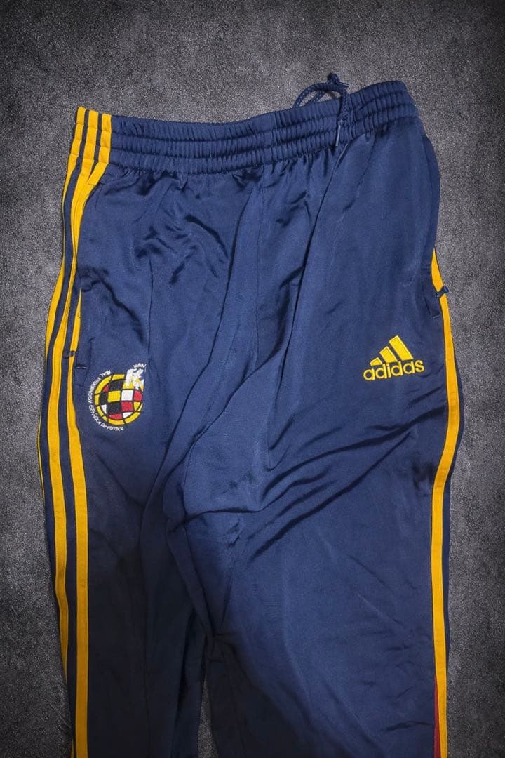 サッカー スペイン代表 トレーニングジャージ セットアップ