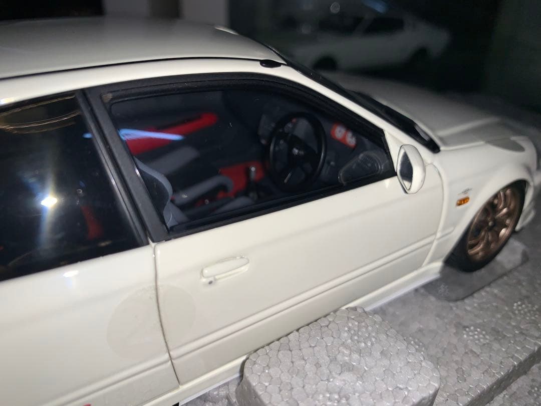 MOTOR HELIX 1/18 ホンダシビックtypeR(ホワイト)