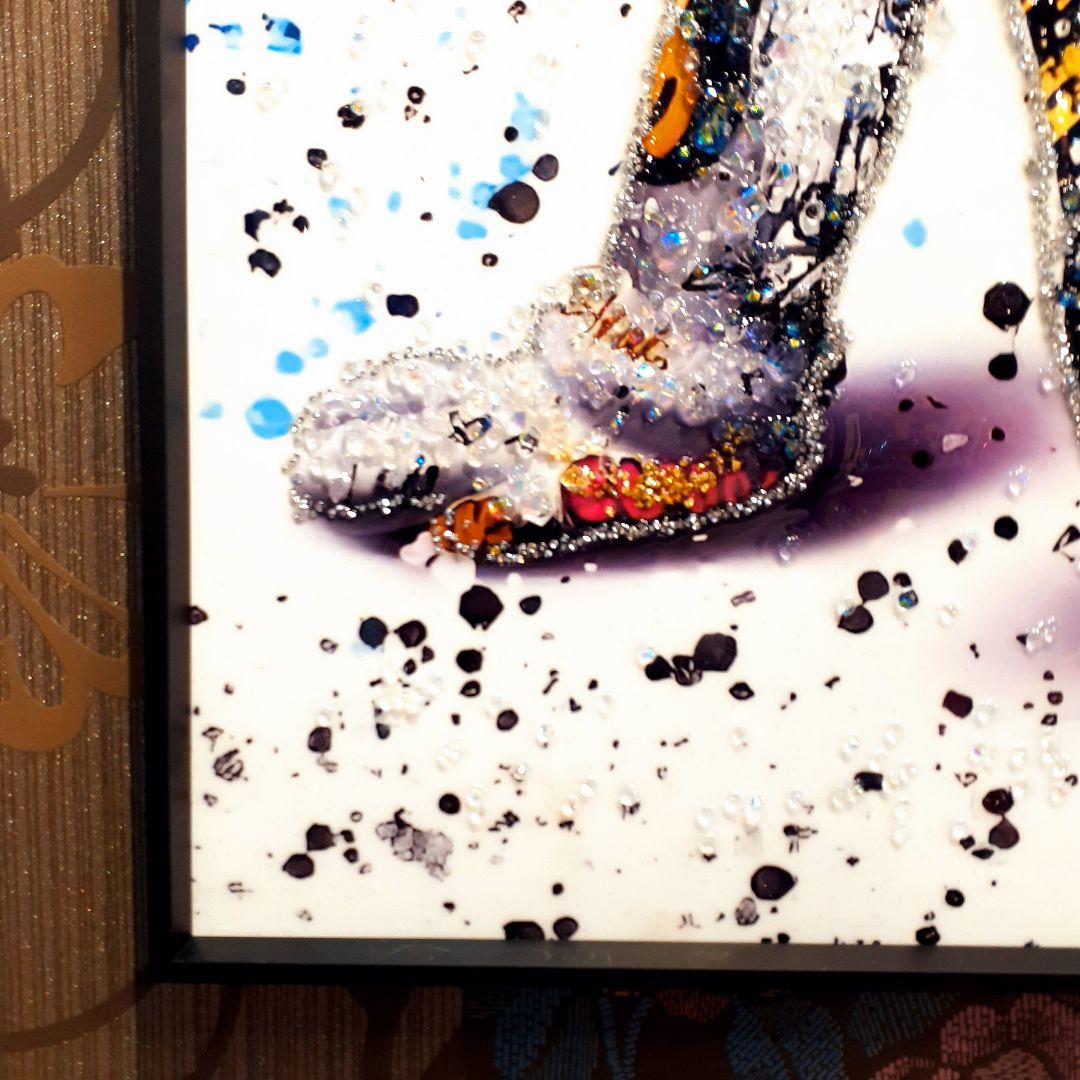 輸入雑貨　天然水晶石　KAWS(カウズ)　クリスタルアート　宝石