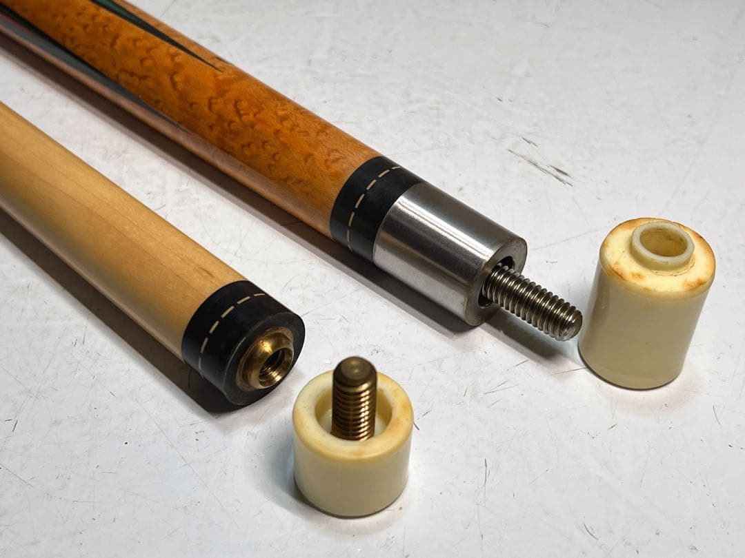 スティーブ・ミゼラックのサイン入りヴィンテージ・アダム・キュー