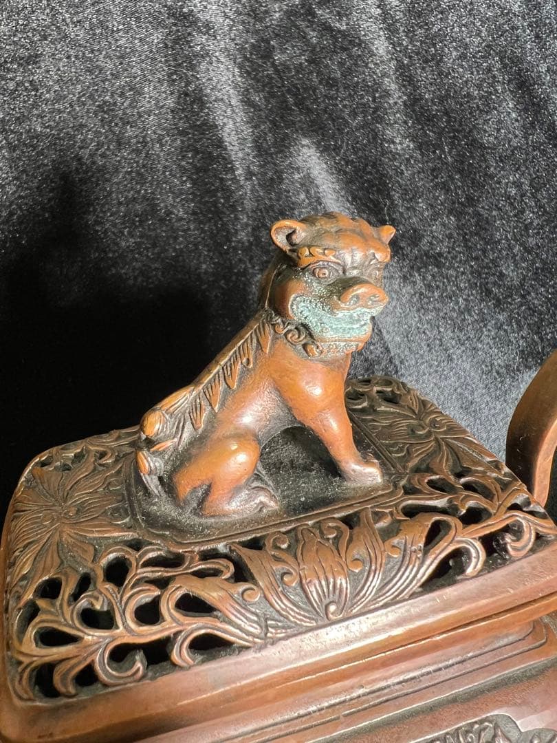 大明宣德年製骨董時代物古代 彫刻像金持ちライオン像香炉15x16cm金属製