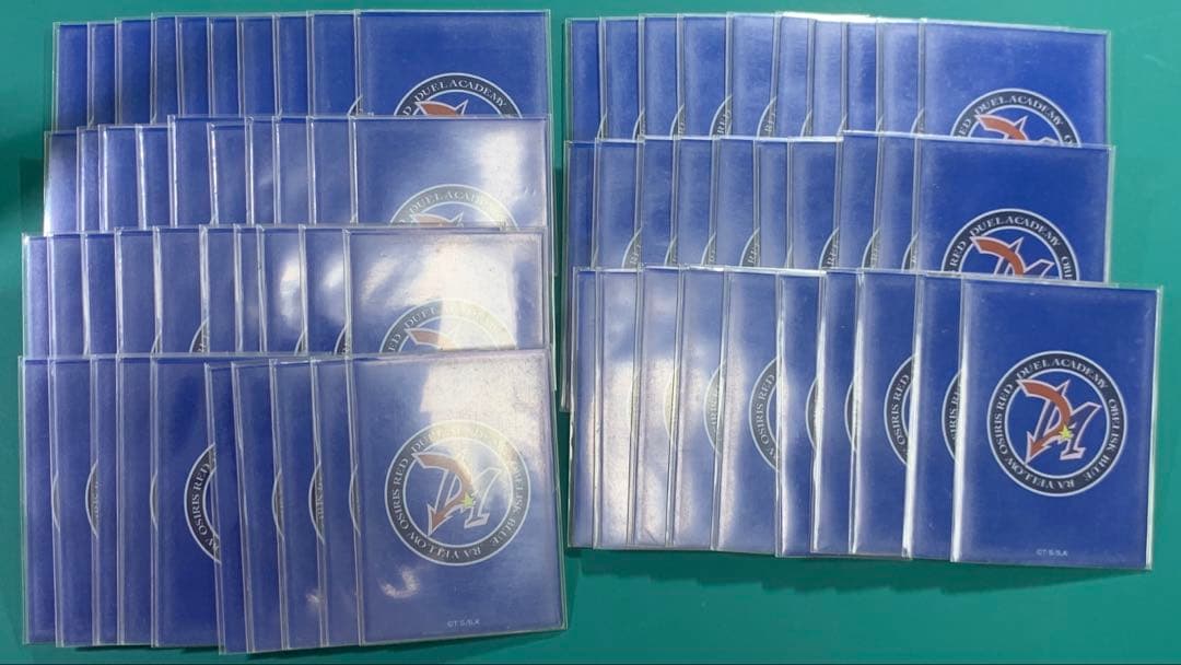 遊戯王　アカデミアスリーブ　オシリスレッド　ラーイエロー　オベリスクブルー