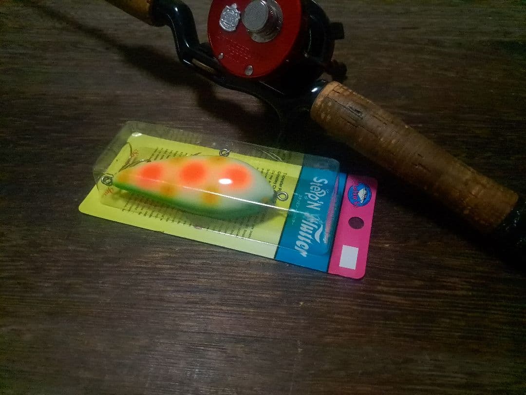 バルサ50　ステッピン・フラッター　パロット　奇跡のデッドストック