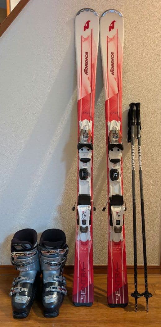 Nordica スキーセット　スキー板144センチ　ブーツ25.0センチ・ポール