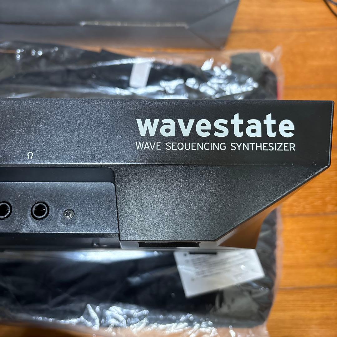 KORG Wavestate オマケでギグバッグとダンパーペダル付