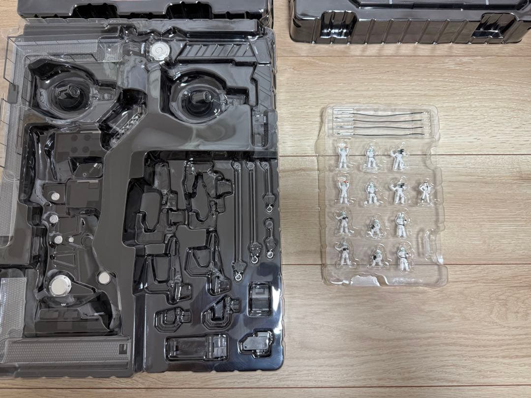 LSTRUCTURE 解体匠機 RX-93νガンダム&フィン・ファンネル