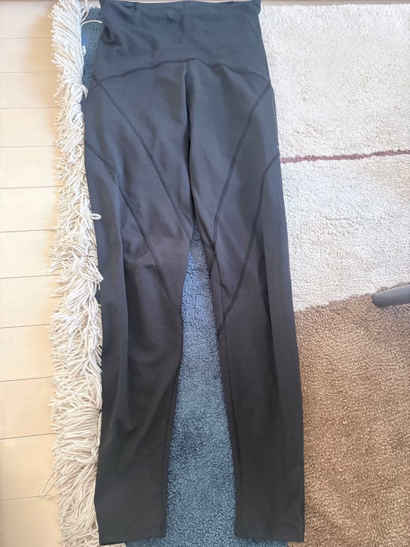 rintosull 着圧姿勢矯正上下セットL