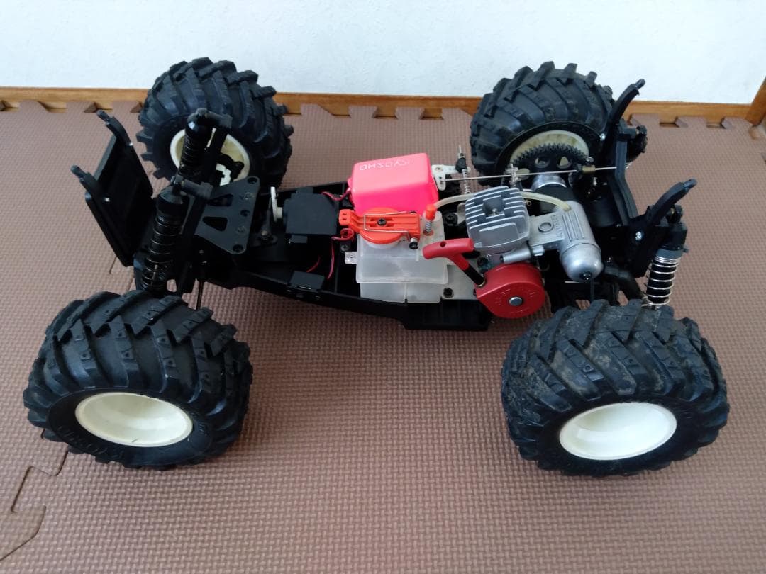 京商1/10GPオフロードカー シトロエン2CVボディ付き エンジンカー